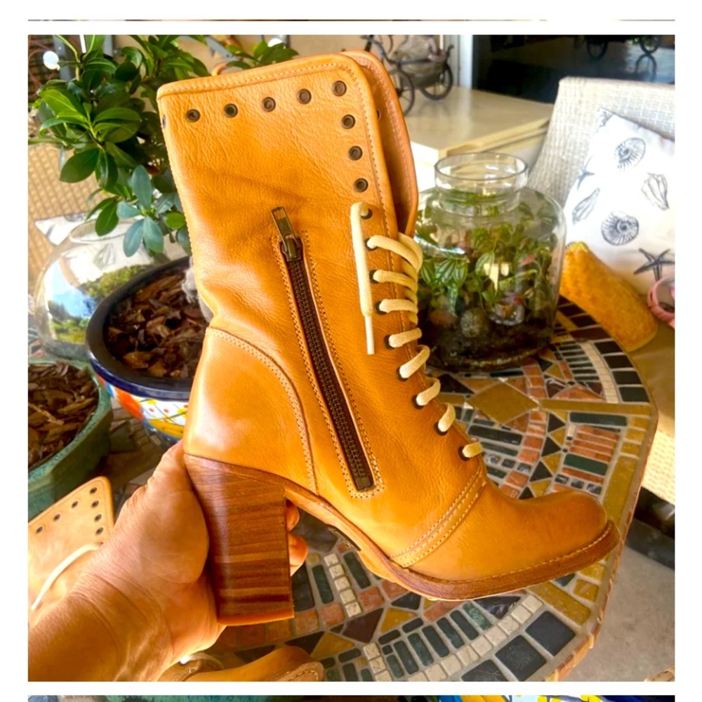 Frye Vintage leather boots size8
